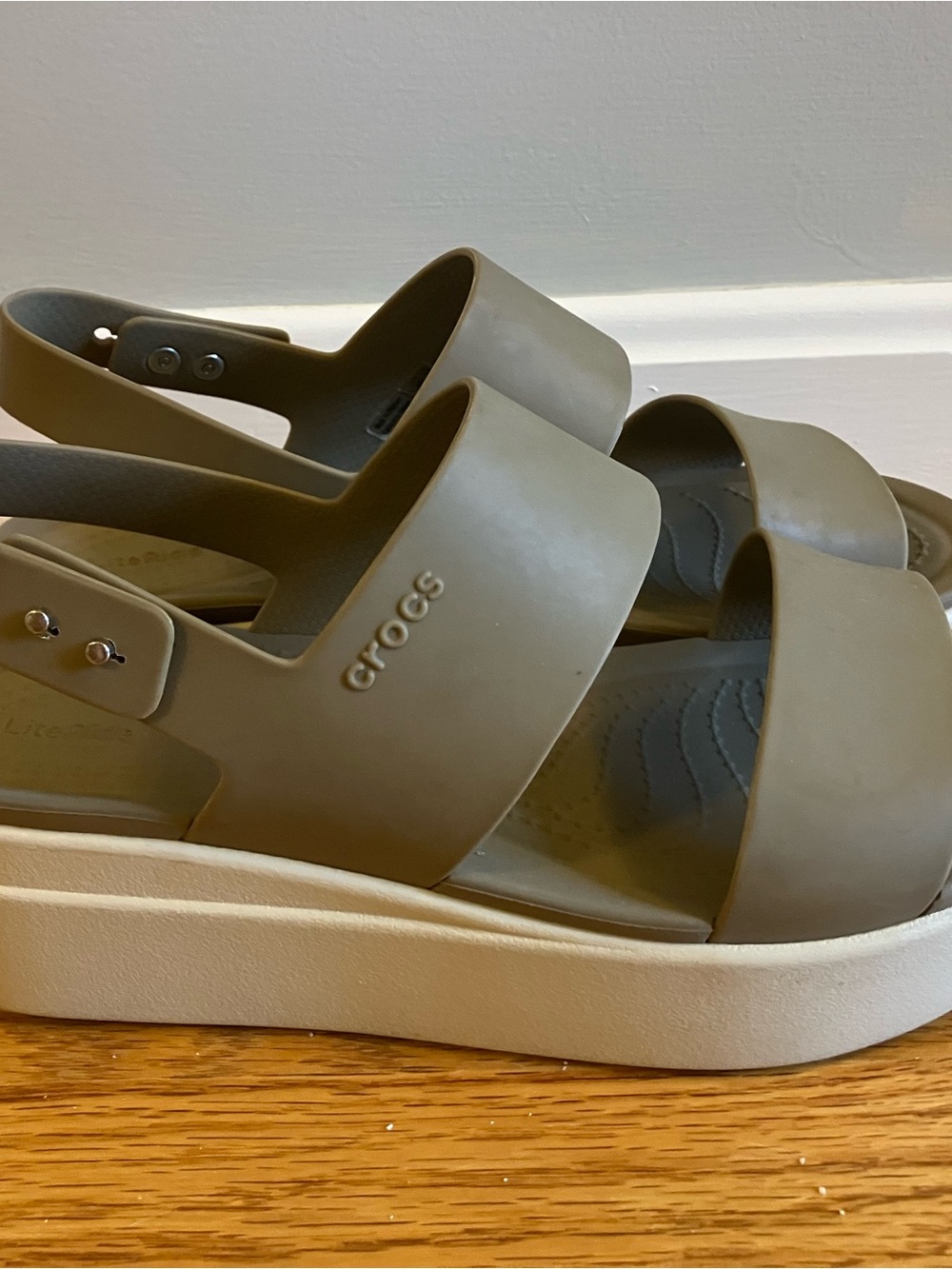 CROCS Brooklyn Low Wedge Platform Sandals with White Sole - Picture 2 of 4